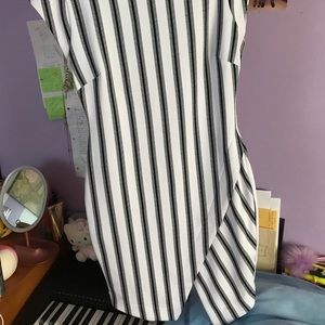 tight bodycon dress, striped, black and white